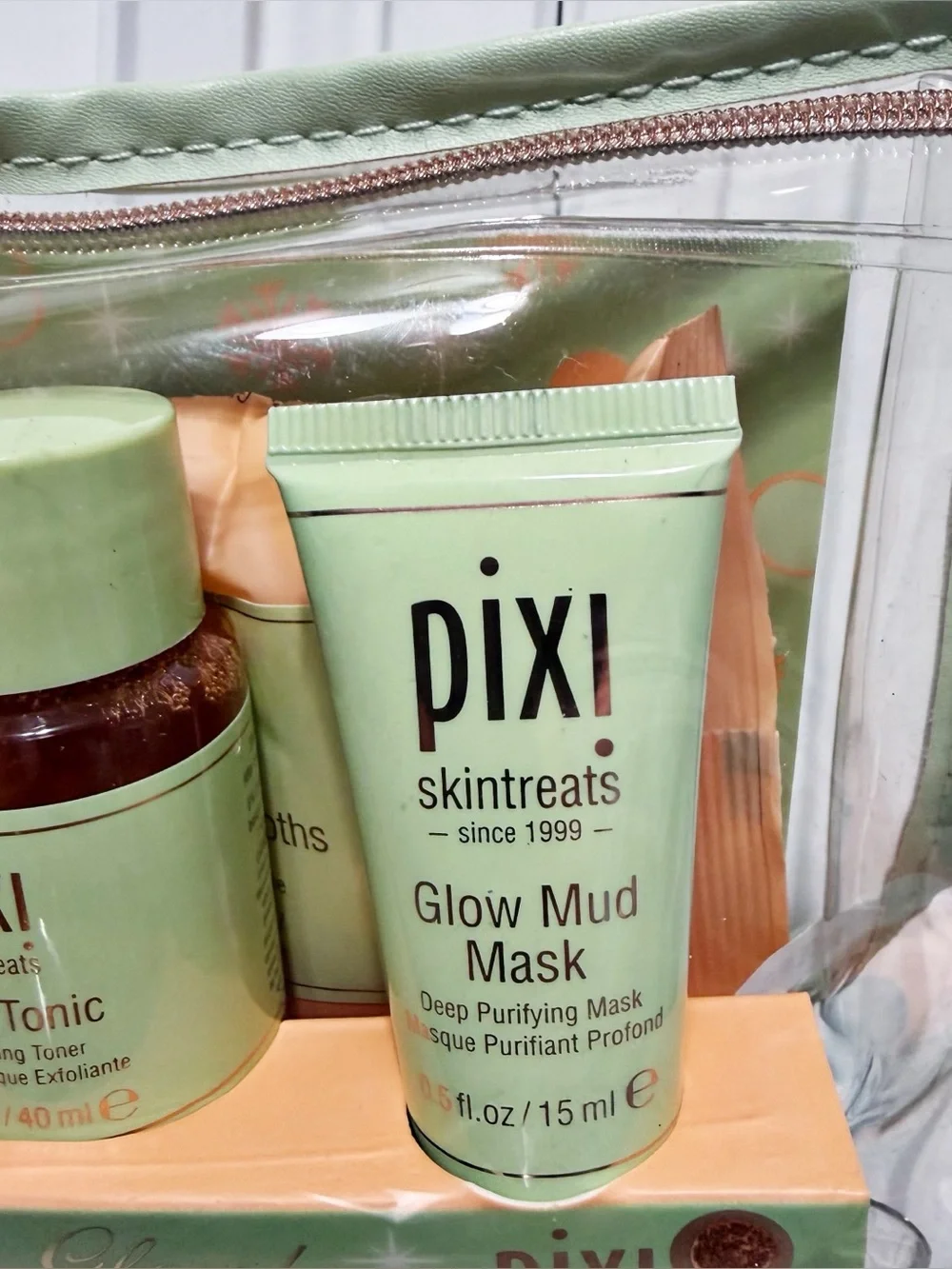 PIXI Skincare Skintreats Let's Glow Essentials 4-Piece Travel Bag Gift Set NEW
